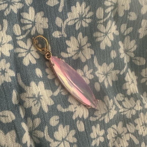 Elegant Gold and Pink Pendant - Picture 4 of 7